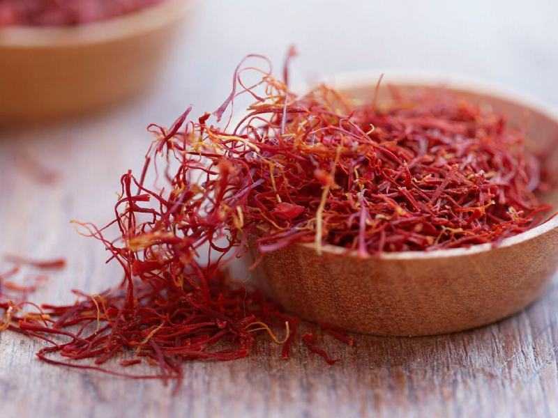 تصویر 1 از زعفران پوشال اصیل با ترکیب کلاله قرمز و ریشه